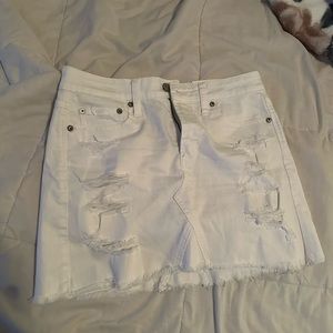 American eagle white skirt 4 NWT